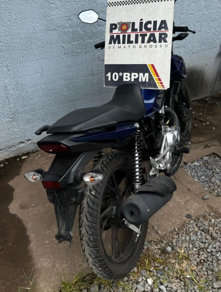 PM frustra rolezinho de motoqueiros e prende suspeitos por direção perigosa em Cuiabá - 